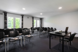 BRIT HOTEL AVIGNON SUD