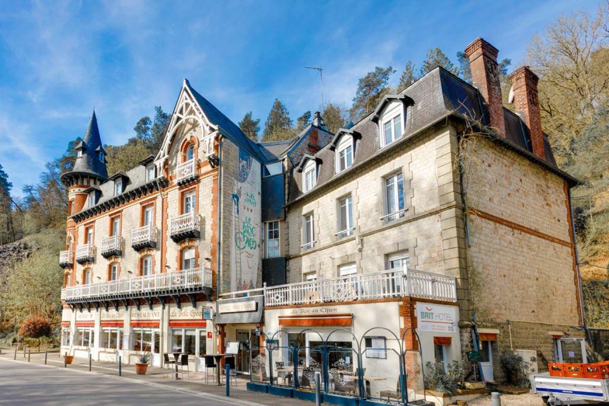 Brit Hotel Bagnoles de l'Orne Facade