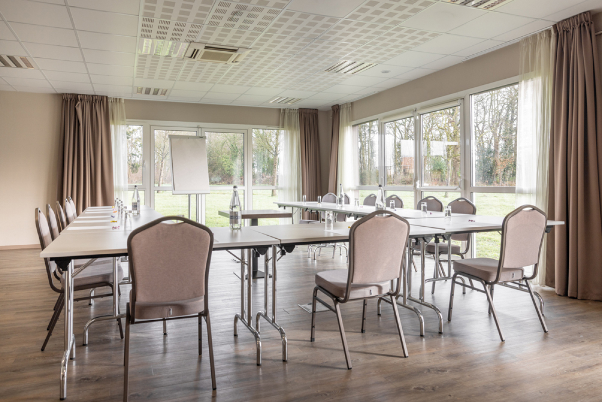 Brit_Hotel_Saint_Meen_Le_Grand_Chambre