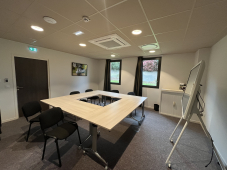 BRIT HOTEL PLOERMEL - HOTEL DE L'HIPPODROME